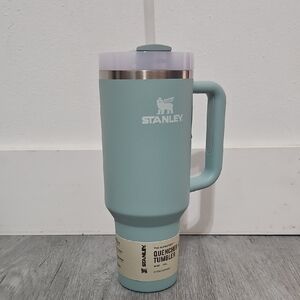 Stanley Quencher Tumbler in Soft Teal 40 OZ